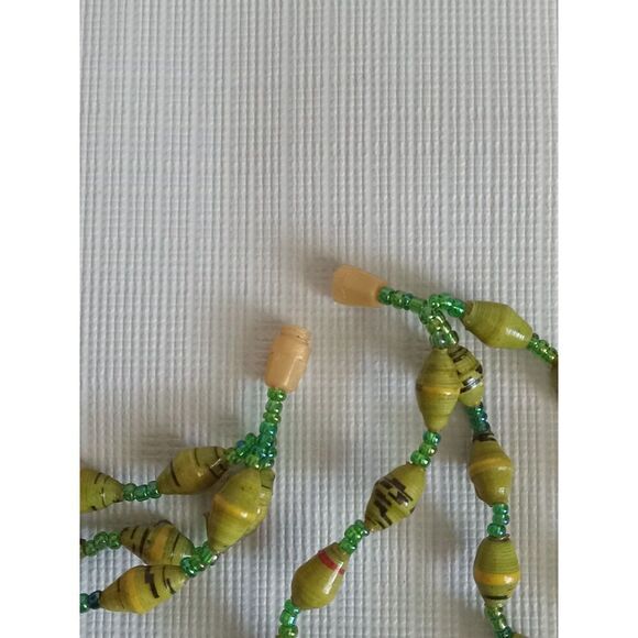 Bright Green Striped Paper and Seed Beaded Lightweight Triple Strand Necklace - Picture 8 of 9
